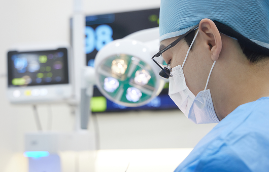 의식하진정 임플란트